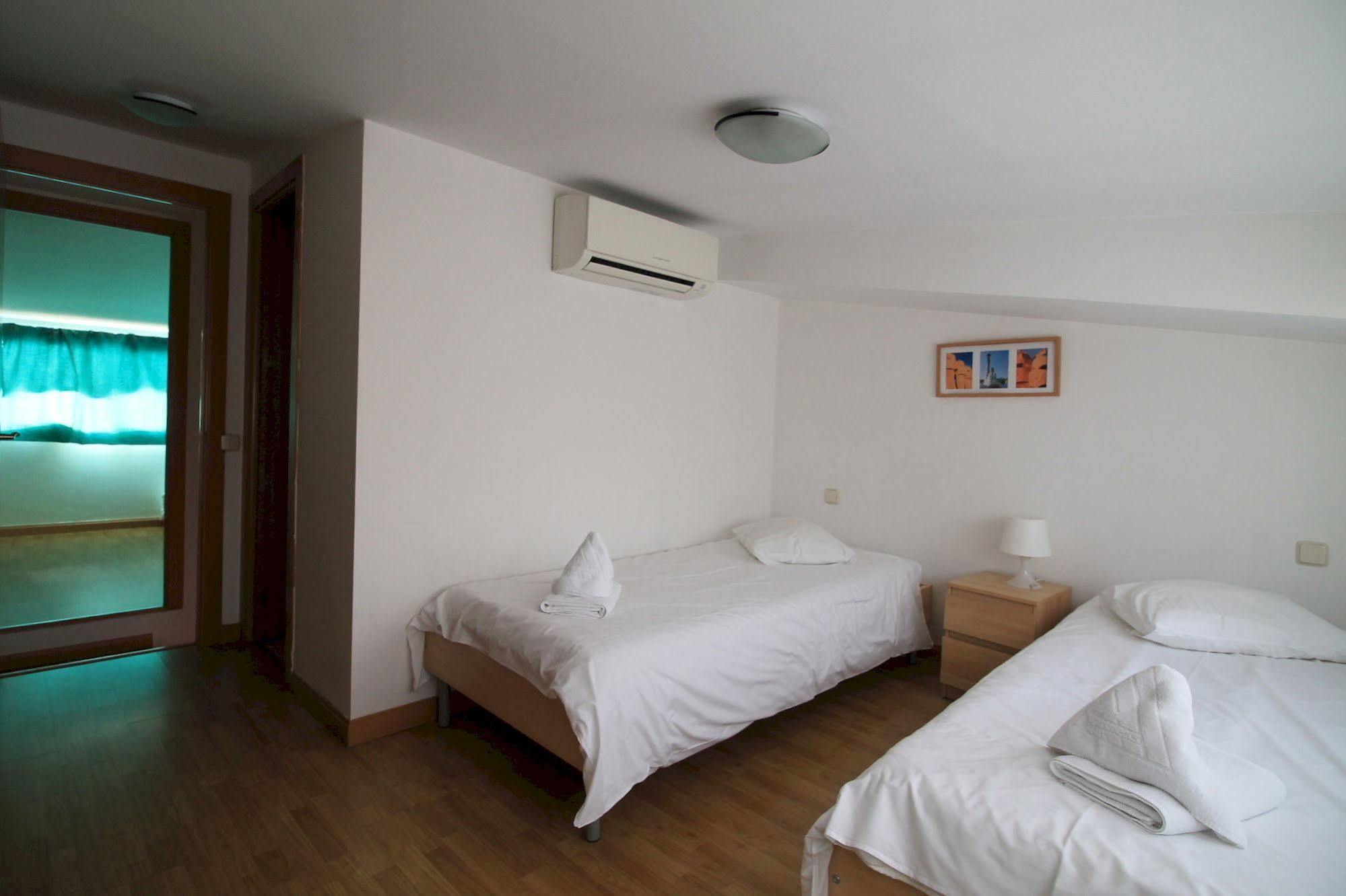 Prado Apartments Madrid Exterior foto